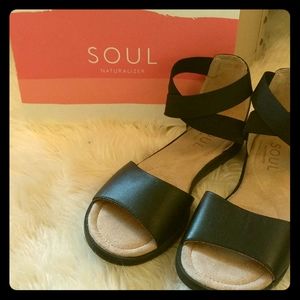 Naturalizer Soul Willa sandals